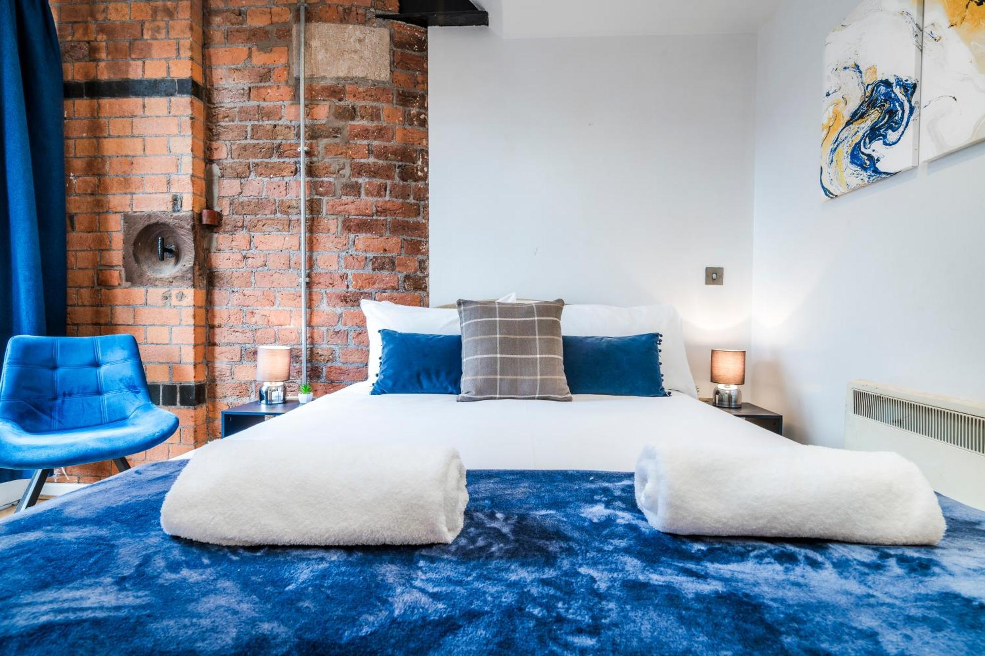 Cavern Quarters, Beautiful Two Bedroom City Centre Apartment By Garudy Serviced Apartments And Short Lets - Perfect For Longer Stays ليفربول المظهر الخارجي الصورة