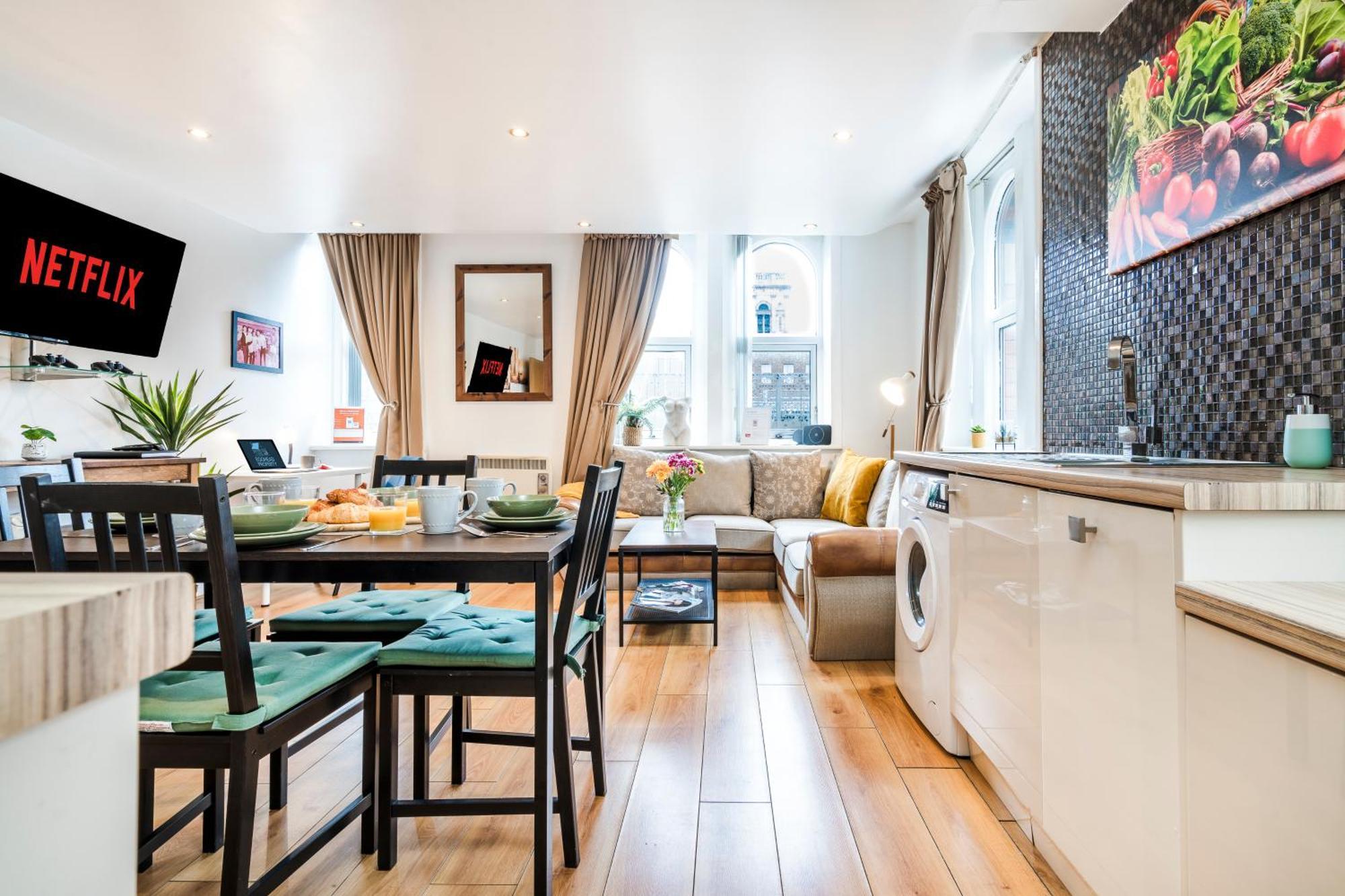 Cavern Quarters, Beautiful Two Bedroom City Centre Apartment By Garudy Serviced Apartments And Short Lets - Perfect For Longer Stays ليفربول المظهر الخارجي الصورة