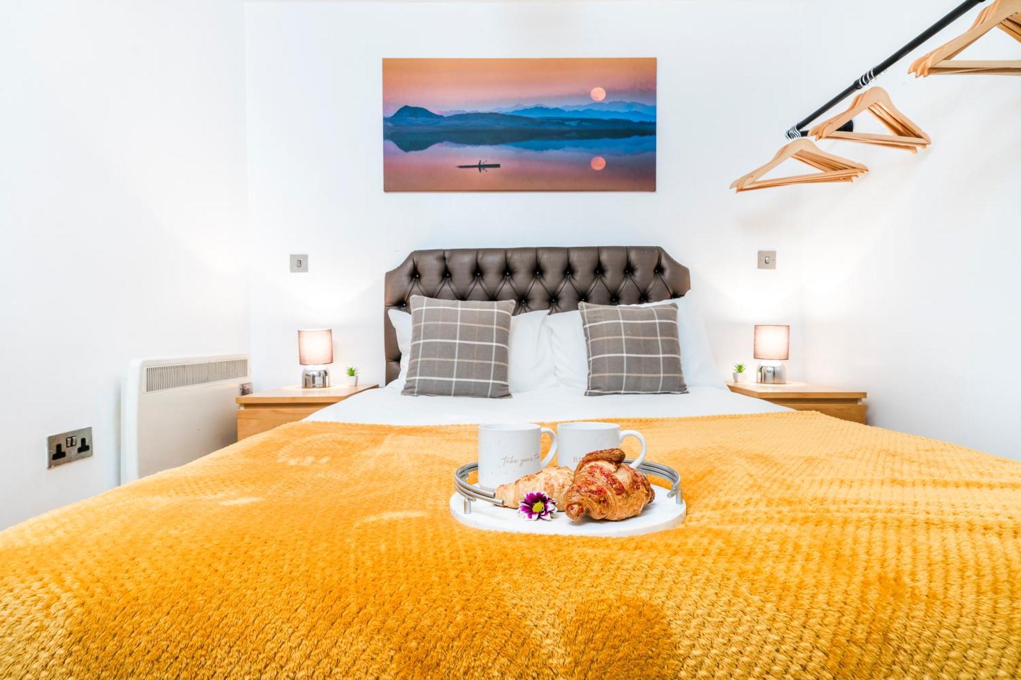 Cavern Quarters, Beautiful Two Bedroom City Centre Apartment By Garudy Serviced Apartments And Short Lets - Perfect For Longer Stays ليفربول المظهر الخارجي الصورة