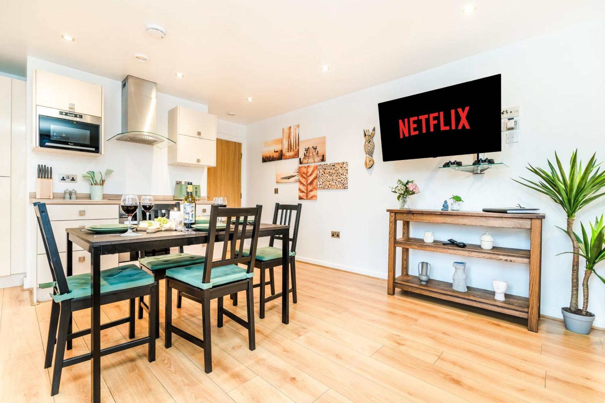 Cavern Quarters, Beautiful Two Bedroom City Centre Apartment By Garudy Serviced Apartments And Short Lets - Perfect For Longer Stays ليفربول المظهر الخارجي الصورة