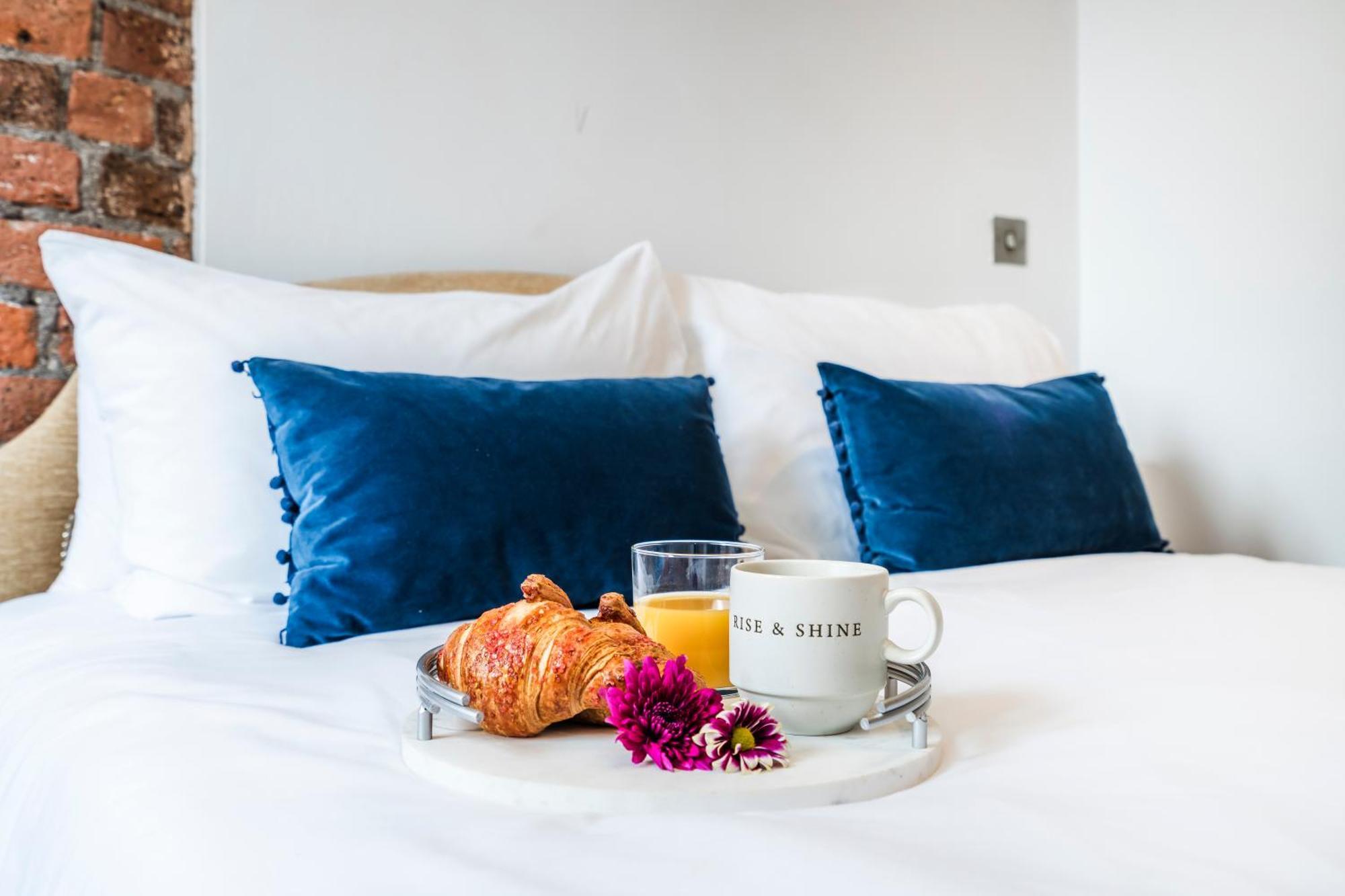 Cavern Quarters, Beautiful Two Bedroom City Centre Apartment By Garudy Serviced Apartments And Short Lets - Perfect For Longer Stays ليفربول المظهر الخارجي الصورة